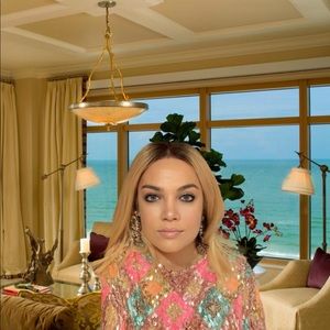 Meet your Posher, Natalia